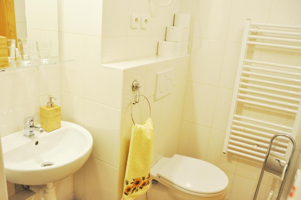 Traditional Slovak Apartment บราติสลาวา ภายนอก รูปภาพ