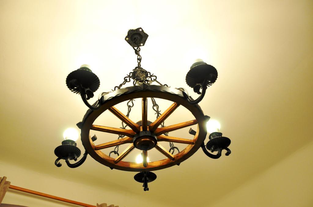 Traditional Slovak Apartment บราติสลาวา ภายนอก รูปภาพ