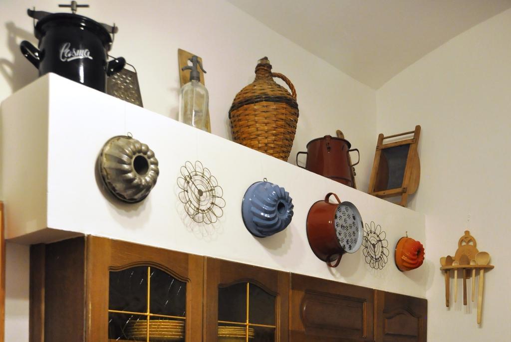 Traditional Slovak Apartment บราติสลาวา ภายนอก รูปภาพ
