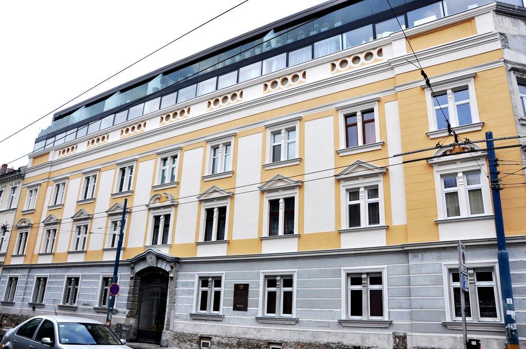 Traditional Slovak Apartment บราติสลาวา ภายนอก รูปภาพ